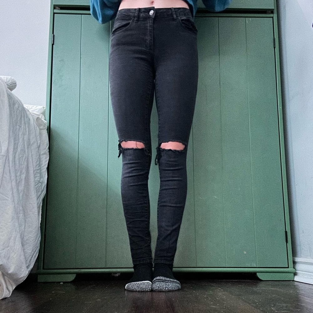 Black skinny jeans
